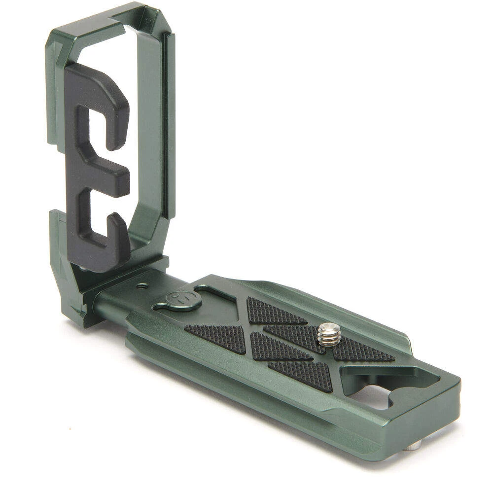 3 Legged Thing Alfie L-bracket For Sony Alpha A7 IV - Slate Grey 2 3 Legged Thing Alfie L-bracket For Sony Alpha A7 IV - Slate Grey - Image 2