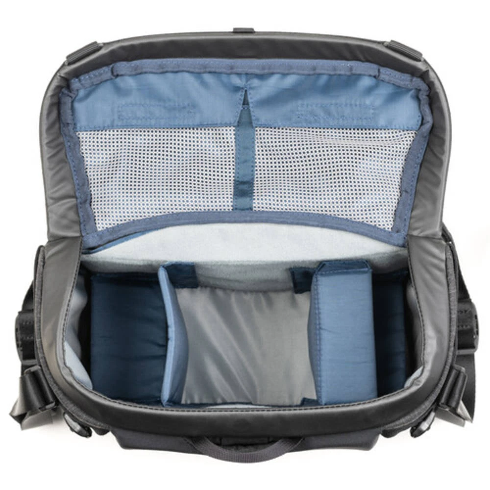 Think Tank SpeedTop Crossbody 15 Camera Bag | Fits DSLR/Mirrorless With 24-70m F.4 Attached & Flash 3 Think Tank SpeedTop Crossbody 15 Camera Bag | Fits DSLR/Mirrorless With 24-70m F.4 Attached & Flash - Image 3