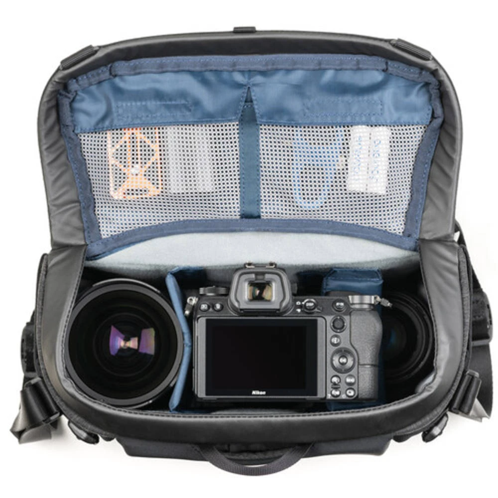 Think Tank SpeedTop Crossbody 15 Camera Bag | Fits DSLR/Mirrorless With 24-70m F.4 Attached & Flash 4 Think Tank SpeedTop Crossbody 15 Camera Bag | Fits DSLR/Mirrorless With 24-70m F.4 Attached & Flash - Image 4