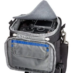 Think Tank Digital Holster 30 Expandable Shoulder Bag V2.0 -Camera Gear Store T871 7