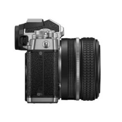 Nikon Z Fc Camera With Z 28 Mm F/2.8 SE Lens 11 Nikon Z Fc Camera With Z 28 Mm F/2.8 SE Lens -Camera Gear Store VOA090K001 4